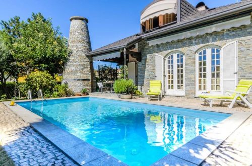 Archisio - Progetto di Venduta A Prima Vista - Venduta a prima vista un progetto che nasce dalla collaborazione di due professioniste con lobiettivo di rendere accoglienti e appetibili le case del mercato italiano troppo spesso trascurate e