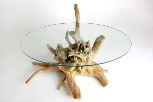 Archisio - Progetto di Radiceinmovimento - stato in un luogo paradisiaco come le maldive che mi venuta in mente lidea di incominciare a lavorare i legni che trovavo sulla spiaggia dopo tempestose mareggiate per realizzare arredamenti