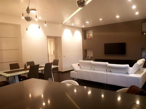 Archisio - Progetto di Andrea Candente - I graphic designer sono professionisti che operano in pi discipline della comunicazione annoverando spesso competenze nel campo della fotografia della tipografia o del web design Essi possono lav