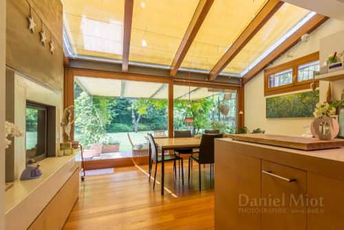 Archisio - Lavoro di Daniel Miot - Ciao mi chiamo daniel miot e dm8it il mio sito in cui propongo i miei servizi e lavoriRealizzo servizi fotografici ritratti book cerimonie anche per gare sportive e per il settore immobil