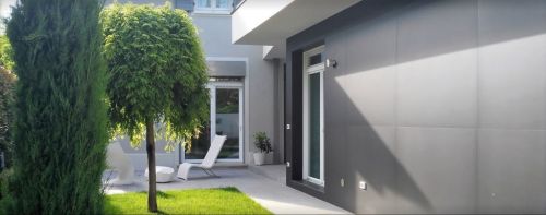 Archisio - Progetto di Architetto Mirco Proni - Studio di architettura in centro a cento fe Lo spazio in cui situato rispecchia il buon gusto e la visione estetica e innovativa dei due architetti Il nostro studio si occupa di progettazio