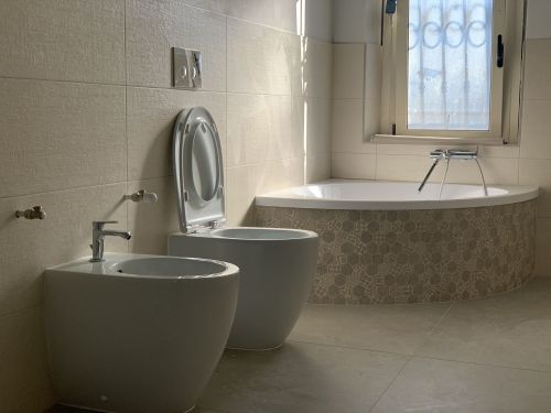 Archisio - Lavoro di Taes Group srl - Sono luigi borgato socio fondatore di taes group srl azienda che opera nel settore delledilizia e dei servizi Taes group nasce con lobiettivo di coniugare qualit operativa e contenimento dei co