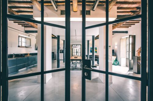 Archisio - Lavoro di Wilson Santinelli - Chi sonoCiao mi chiamo wilson santinelli Mi occupo di fotografia aziendale e fotografia commerciale in tutte le loro declinazioni dal reportage alla documentazione di eventi dai ritratti isti