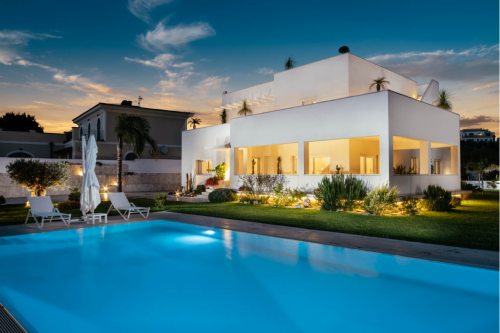 Archisio - Lavoro di Gabriele Rivoli - La fotografia come mezzo comunicativoNon amo definirmi fotografo Si pensa sempre ai fotografi come a degli artisti io di certo non sono un artista La mia formazione parte dal design sono un prog