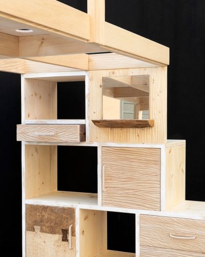 Archisio - Progetto di Alicucio - Il mio lavoro incentrato sulla ricerca e sperimentazione di diverse tecniche e linguaggi nel campo delle arti visive e del design Il filo conduttore il materiale di recupero o comunque povero c