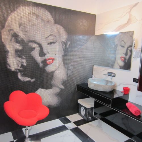 Archisio - Showroom di Superedil srl - La superedil nasce nel 1981 dall idea di un giovane Geometra renato intenzionato a continuare ad approfondireQuanto imparato nella ditta artigianale di posa del padreAntoniodall unione dei