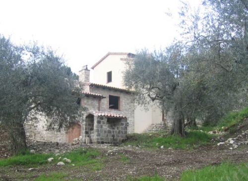 Archisio - Progetto di Eleonora Grasso - Gredil unimpresa edile nata dopo unattenta e accurata analisi dellambiente con lintento di salvaguardare il naturale paesaggio in cui abbiamo avuto la fortuna di nascereIl nostro primo obi