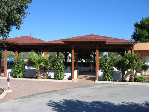 Archisio - Showroom di Costruzioni Innovative - La hb costruzioni nasce da un gruppo di professionisti che da diversi anni coltiva linteresse per la bioedilizia specializzandosi in particolar modo nella progettazione e produzione di strutture i