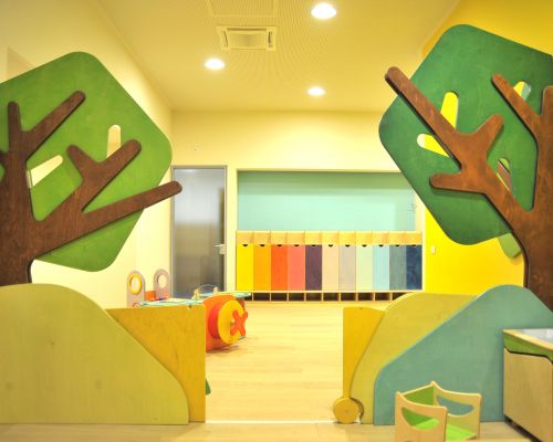 Archisio - Lavoro di Merlino Srl - Produzione arredi per asili nido scuole biblioteche arredo su misura