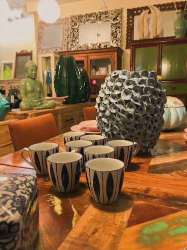 Archisio - Showroom di Ker Arredamenti - Importazione diretta arredamento dalloriente