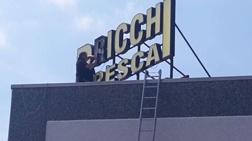 Archisio - Lavoro di Impianti Elettrici Di Grossi Andrea - Impianti elettrici civili e industrialiAntenne tv e satImpianti allarme e videosorveglianzaCancelli e basculanti elettriciVideocitofonia e citofoniaManutenzioni condominiali