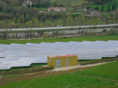 Archisio - Lavoro di Impresa - Lagitech srl una azienda che riassume al meglio lesperienza ultra trentennale dei soci fondatori che hanno partecipato alla progettazione e realizzazione di numerosi lavori sia in italia che