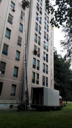 Archisio - Lavoro di Traslochi 2000 Di Vicchiarello Donato - Traslochi bergamo 2000 di vicchiariello donato presente sul mercato da quarantanni La traslochi 2000 si contraddistingue per la sua specializzazione qualifica puntualit e tempestivit nel la