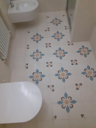 Archisio - Lavoro di Bertelli Giorgio - Piastrellista con 30 anni di esperienza