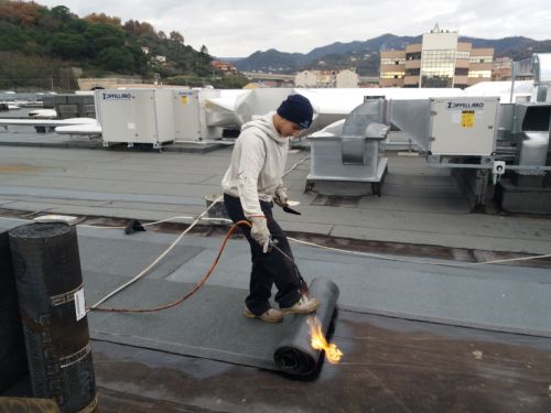 Archisio - Lavoro di Mariasfalti - Impermeabilizzazioni terrazzi tetti ristrutturazione di interni ed esterni