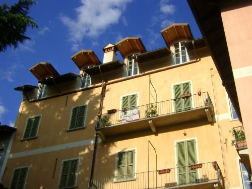 Archisio - Progetto di Manuela Bagnati - Aps alessandro perucatti studioLo studio di architettura attivo dal 2000 tra bolzano e novara si occupa principalmente di architettura design interior design e segue tutto il processo ediliz