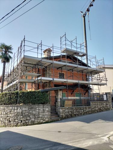 Archisio - Lavoro di Mg2 Ponteggi Snc - Montaggio e smontaggio ponteggi di ogni genere