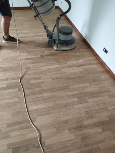 Archisio - Lavoro di Isopi Luca - Posa in opera pavimenti in legno e affini