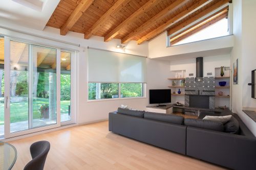 Archisio - Lavoro di Marco Gasparetti - Sono un fotografo specializzato in fotografia dinterni e architetturaPubblicazioniLiving is life magazinePortfolio clientiThlios spaAirbbImmobiliare millecase milanoMharenEseguo