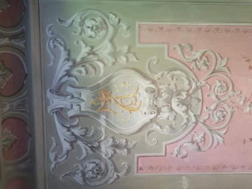 Archisio - Lavoro di Atena Lab - Laboratorio artistico specializzato nelle lavorazioni 3d in polistirolo decorazioni dinterni resine e allestimenti