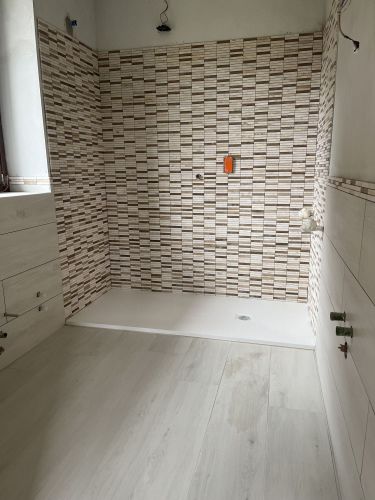 Archisio - Lavoro di Piastrellista Di Fiore Mirko - Piastrelle per pavimenti e rivestimenti