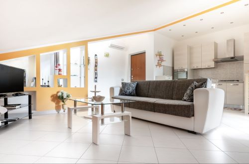 Archisio - Lavoro di Antonella Tassone - Fotografa calabrese professionista laureata in arti visiveAttualmente mi occupo di dog photography e fotografia dinterni per ristorazione bb case vacanze studi e piccola imprenditoria