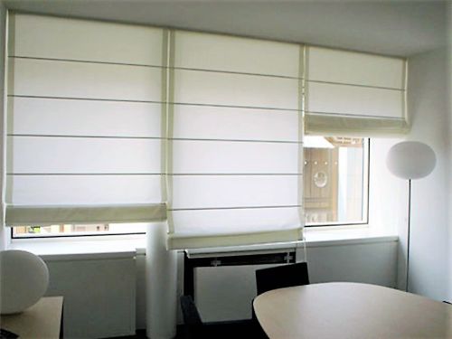 Archisio - Lavoro di Armonie Della Tenda Srl - un laboratorio artigianale specializzato nella realizzazione di tendaggi e tappezzeria dinterni ed esterni con unattenzione particolare alla sartoria su misura Ogni nostro progetto nasce da