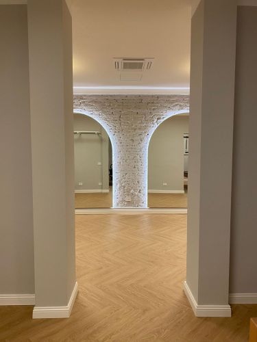 Archisio - Showroom di Vendumm - Qualit e innovazione al servizio di progretti e costruzioniPavimenti - rivestimenti - serramenti - arredobagno completo - servizi di progettazione e render - scale e soppalchi - carte e tessuti da