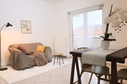 Archisio - Progetto di Consulente Immobiliare - Fornisco servizio di home staging e servizio fotografico per interni