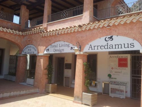 Archisio - Impresa Arredamus srl - Arredo per Locali - Arzachena OT