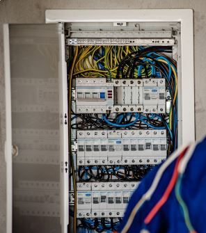 Archisio - Impresa Impianti Elettrici Gd Di Frizzi G Cusinato D - Impianti Elettrici - Medole MN