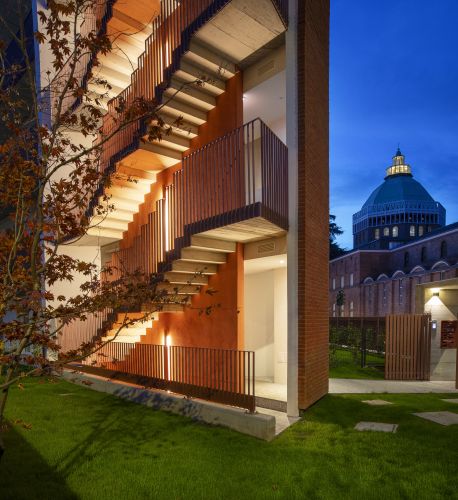 Archisio - Impresa Marco Gasparetti - Fotografi di Interni - Buguggiate VA