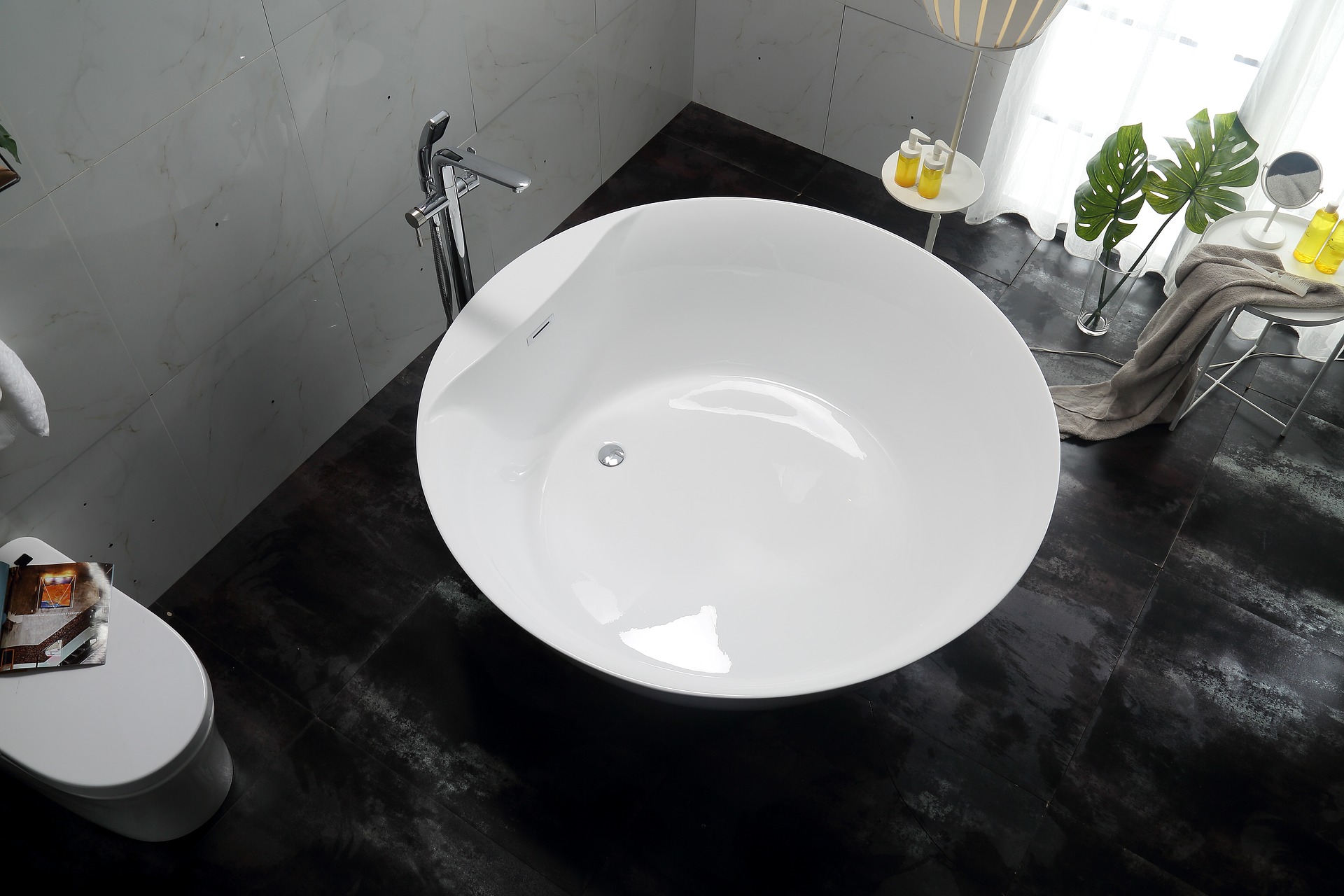5 differenti materiali per la perfetta vasca da bagno