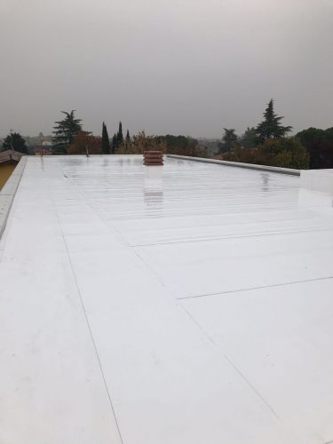 Archisio - Protego srl - Progetto Tetto cool roof in manto sintetico fpo
