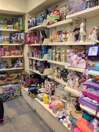 Archisio - Salvatore Bottone - Progetto Arredamento cartoleria