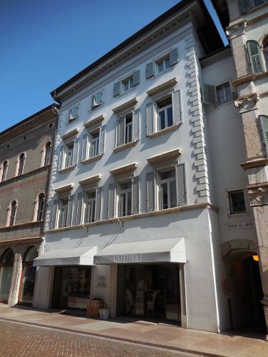 Archisio - Costruzione Battisti srl - Progetto Palazzo galliziolli - centro storico di trento