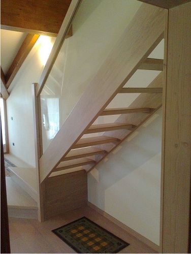 Archisio - Falegnameria Decrestina Pierluigi - Progetto Scala in rovere olio bianco