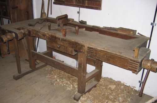 Archisio - Falegnameria Biondo Falegnameria Biondo Antonino - Progetto Lavori su misura