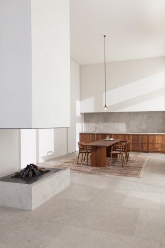 Archisio - Grassi Pietre - Progetto Less is more attico in stile minimal ad anversa