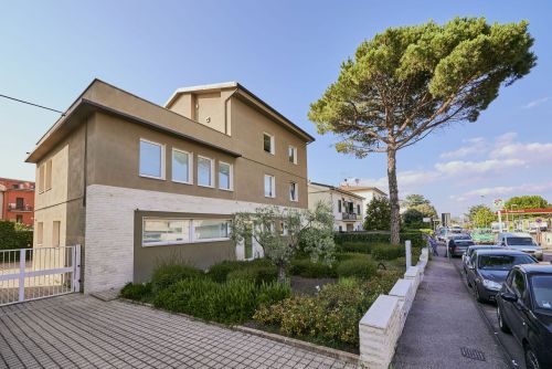 Archisio - Zeno Pucciarchitects - Progetto Studio di avvocati empoli