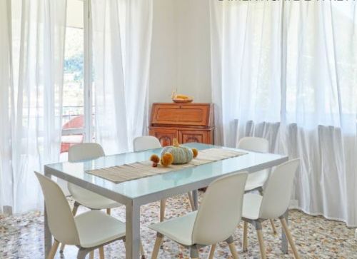 Archisio - Valentina Guarinelli - Progetto La tua vacanza vista lago