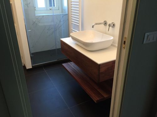 Archisio - Falegnameria Antiquarte Di Moscariello Pier - Progetto Arredo bagno in legno