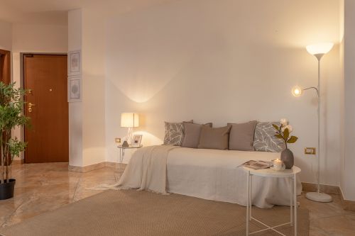 Archisio - Arianna Di Carlantonio Habitathomestaging - Progetto warm neutrals home staging