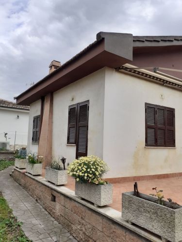 Archisio - Mani Srl Ristrutturazini - Progetto Restyling esterno di un villino unifamiliare sito in roma zona acilia
