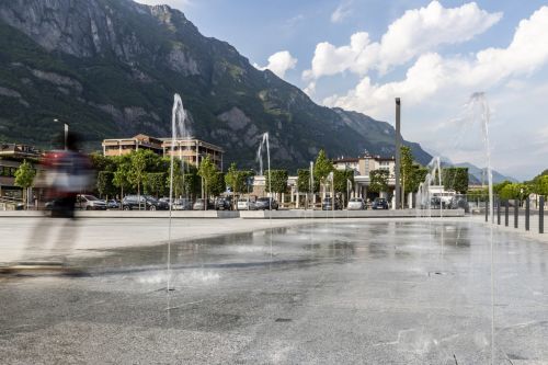 Archisio - Forme Dacqua - Progetto Fontana semi dinamica a pavimento darfo boario terme