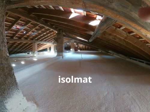 Archisio - Isolmat srl - Progetto Isolamento schiumatura sottotetto calpestabile protegge da infiltrazioni