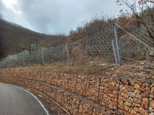 Archisio - Antonio Ciacco - Progetto Sisma 2016 mitigazione del dissesto gravitativo sulla parete rocciosa nei pressi di vallinfante