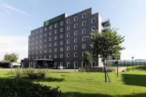Archisio - Osb Contract - Progetto Holiday inn milano nord