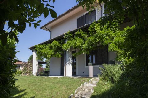 Archisio - Cinzia Campari - Progetto Villa indipendente con piscina