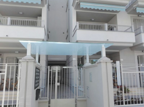 Archisio - Lavoro di Artigiano Riminese - Limpresa edile artigiano riminese da oltre 30 anni offre una vasta gamma di servizi per ledilizia Lavoriamo solo con i materiali e le tecnologie pi allavanguardia per garantirti la piena sod